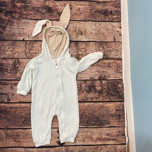 Baby bunny Easter romper, long ears rabbit hoodie with zipper.